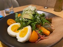 托斯卡尼蔬菜沙拉配酸奶芒果汁-原石牛扒·约会餐厅(龙城万科里店)