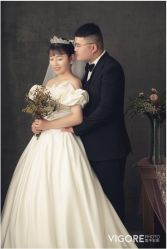 -雪中彩影婚纱摄影·微光艺术中心