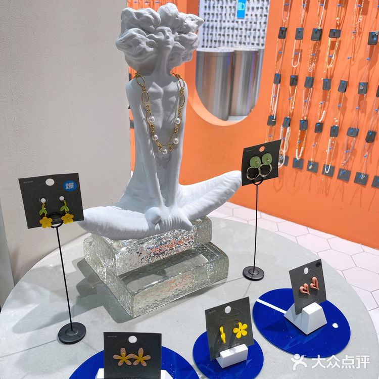 火爆2021的饰品集合店|ACC超级饰💍