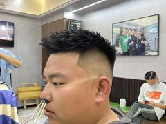 -鸿通城购物中心