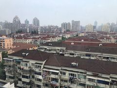 -上海虹桥君丽假日酒店(娄山关路地铁站店)