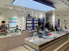 -美式眼镜·授权蔡司.依视路.尼康.豪雅.明月(南翔印象城店)