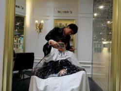 -变画·发型STUDIO