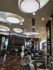 -八佰伴8008星级形象店