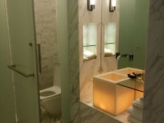 -上海滴水湖皇冠假日酒店