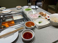 番茄汤加牛肉粒-海底捞火锅(万达坊店)