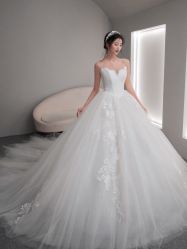 -艾米丽婚纱礼服
