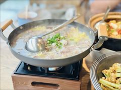 -蜜桃餐厅·伴山(湖滨商业街店)