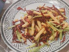 -霄汉牛三鲜湖北砂锅菜(万松园2店)
