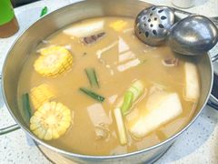 -肥仔文澳门猪骨煲(南京西路店)