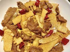 熊猫竹笋肉片-华冠悠岚·庭院餐厅(青城后山店)