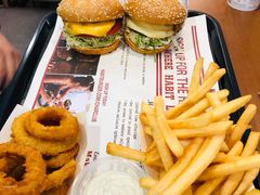 -The Habit Burger Grill 哈比特汉堡(世博店)