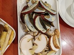 -菌之家·专业纯野生菌火锅·特色炒菌
