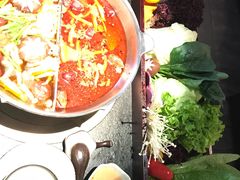 -湊湊火锅·茶憩(新中关购物中心店)