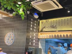 -馋三尺蟹粉小笼(人民广场店)