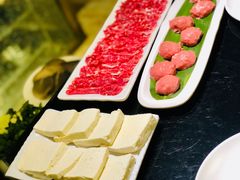 -潮汕三宝鲜牛肉火锅