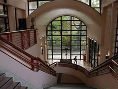 -香港大学