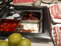 四拼锅底-海底捞火锅(泉城路店)