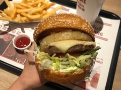 -The Habit Burger Grill 哈比特汉堡(复兴soho店)
