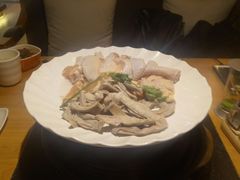 -洪氏嗨捞·广东猪肚鸡·椰子鸡火锅(西咸万象城店)