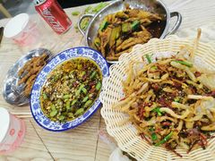 -江城燕子大排档(江汉路步行街店)