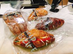 玉米沙拉牛角-PAPER STONE BAKERY(天汇广场店)