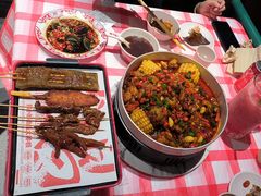 -辣小鲜·南昌大排档(船山路店)