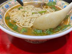 -金杨拉面王小吃面馆·牛三宝面·红烧牛肉粉
