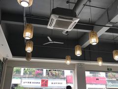 -胡须哥网红竹筒菜