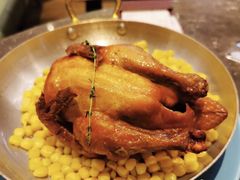 -港丽餐厅(高德置地店)