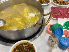 -朴小妹人参鸡汤火锅(长白山万达店)