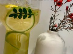 -春树下·树屋花房西餐厅(罍街AS1980店)