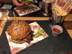 Fat&nbsp;pig&nbsp;burger-FAT COW(虹梅路店)