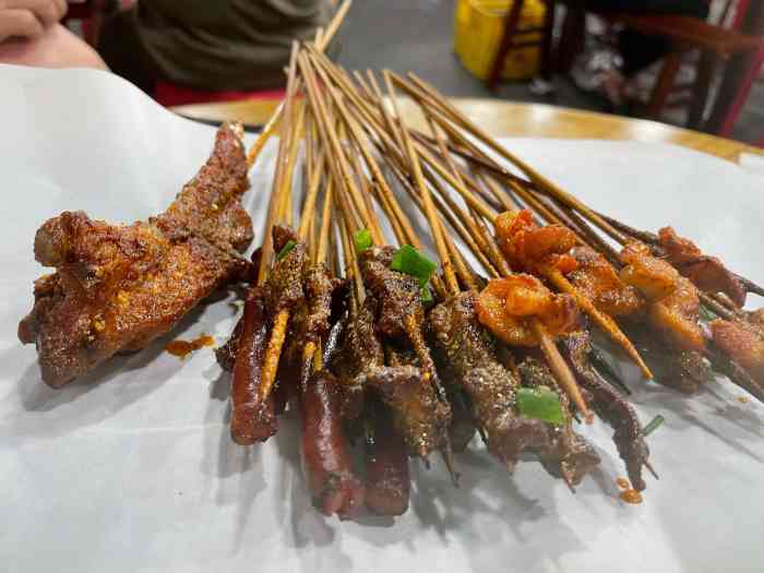 涪陵人家傅杰烧烤-"很出名的烧烤店,人和扛把子.作为一个涪.