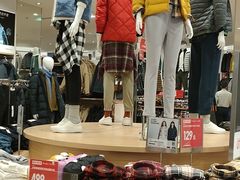 -优衣库(东莞东城万达广场店)