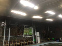 -光头佬室内钓虾场·烧烤·团建·亲子(中山八路店)