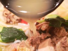 -蒙自源米线大王(东站店)
