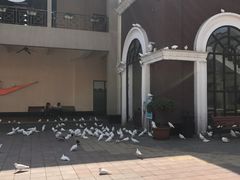 -王府井奥莱临潼小镇(临潼店)