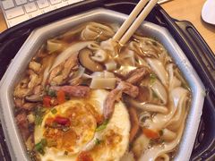 -呷佬·长沙手工米粉(金沙江路店)