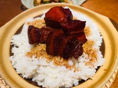 红烧肉汁拌饭-麽麽家•爆炒牛肉饭(景瑞时光里店)