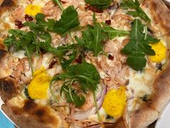 烤鸡奶酪蔬菜披萨-城市大道红炉披萨烘焙坊