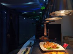 -亚洲国际大酒店·云顶阁旋转自助餐厅