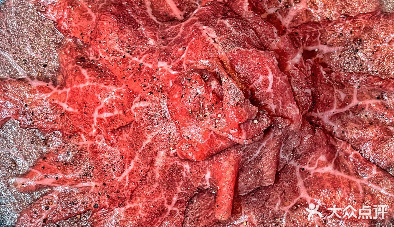 换装拍照+吃饭👘店里都是🫣摇曳的樱花美眉