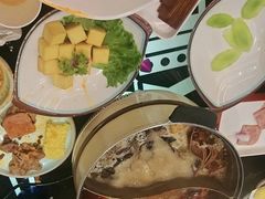 -星璨火吧KTV聚会餐厅(丰庆路店)