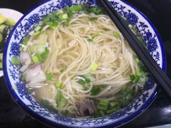 -陇上全荟兰州传统牛肉面(延吉路店)