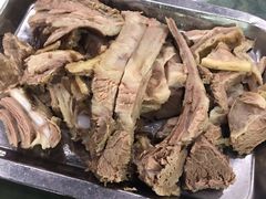 手抓羊排-夏都地标马一刀烤肉美食城