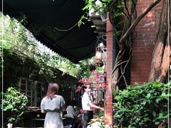 -古董花园(思南路42弄小区店)