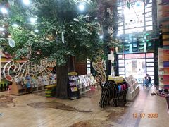 -钟书阁(松江泰晤士小镇店)