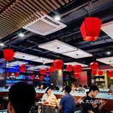 性价比高：这家餐厅的菜品量非常大，性价比极高