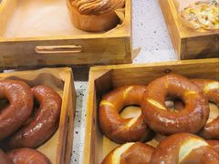 -巴黎贝甜(大宁国际商业广场店)